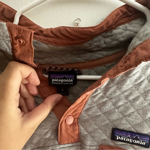 Patagonia Qulited Button up - Picture 4 of 5